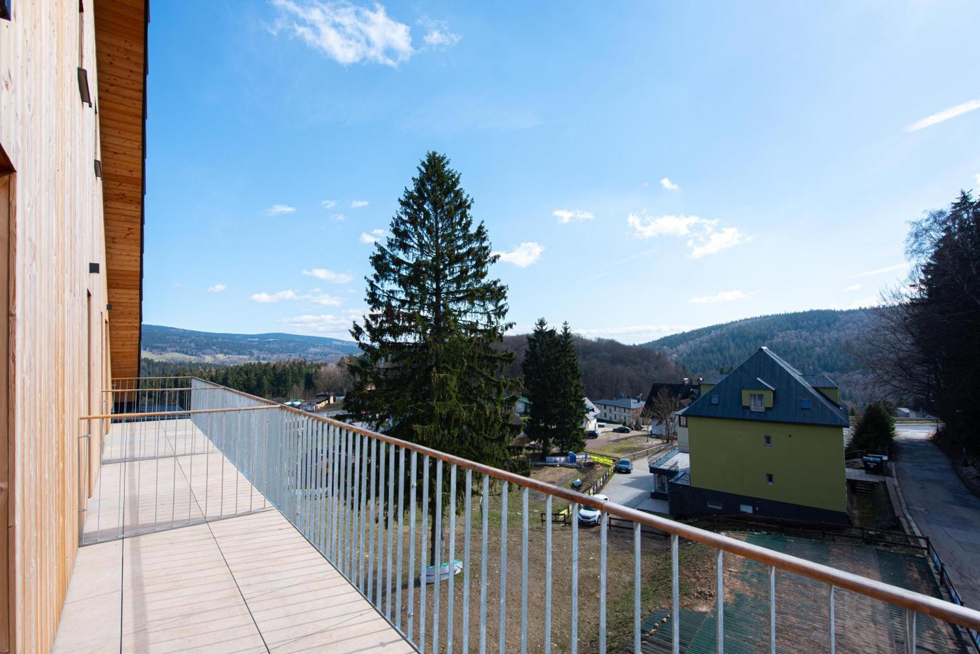 Ski&Bike Horsky Apartman 502 ヤンスケー・ラーズニェ エクステリア 写真