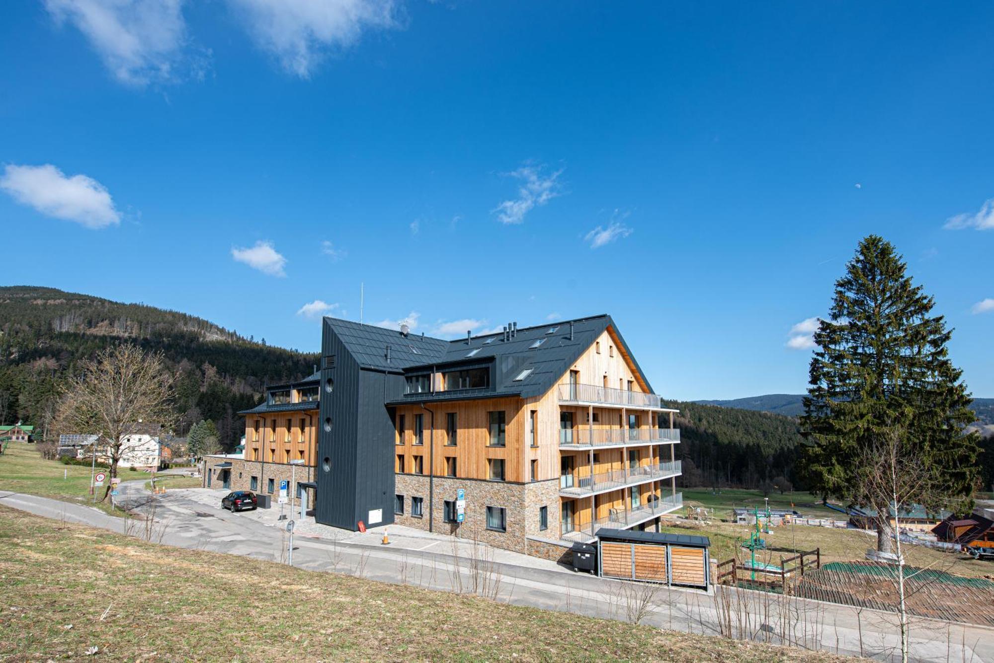 Ski&Bike Horsky Apartman 502 ヤンスケー・ラーズニェ エクステリア 写真